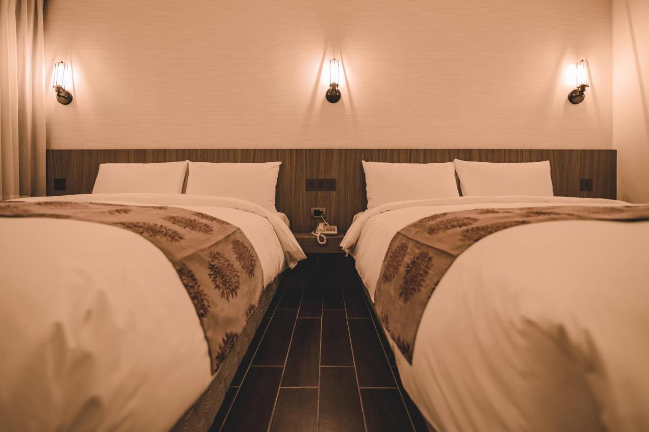 East Town 26 Hotel Хуалиен Сити Екстериор снимка