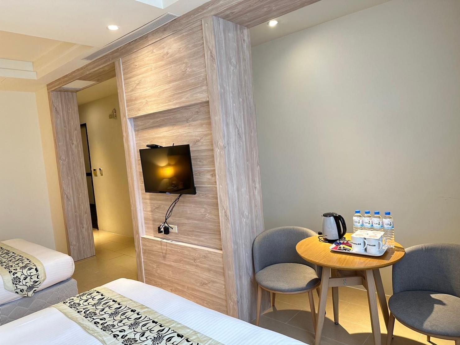 East Town 26 Hotel Хуалиен Сити Екстериор снимка