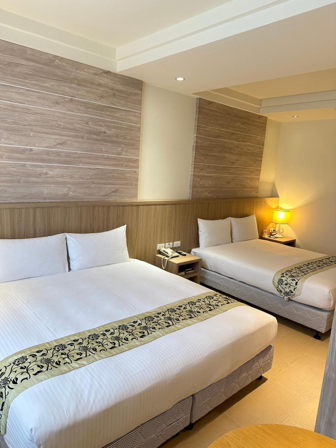 East Town 26 Hotel Хуалиен Сити Екстериор снимка