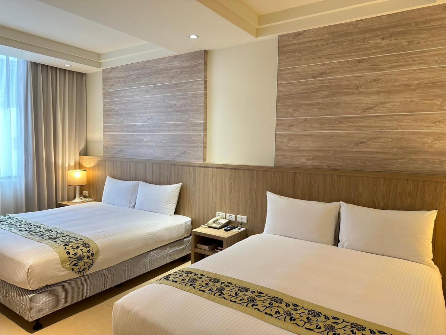 East Town 26 Hotel Хуалиен Сити Екстериор снимка