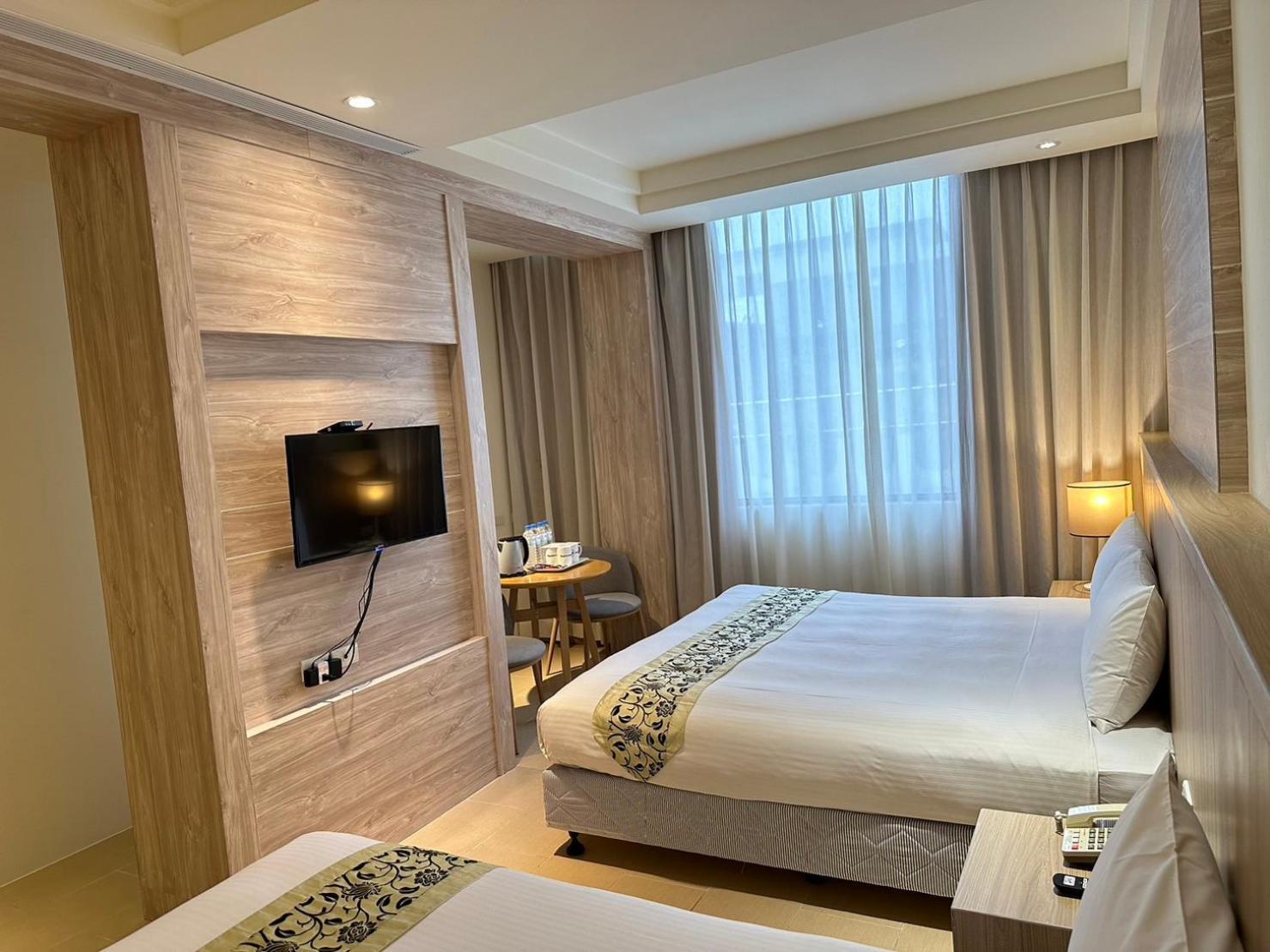 East Town 26 Hotel Хуалиен Сити Екстериор снимка