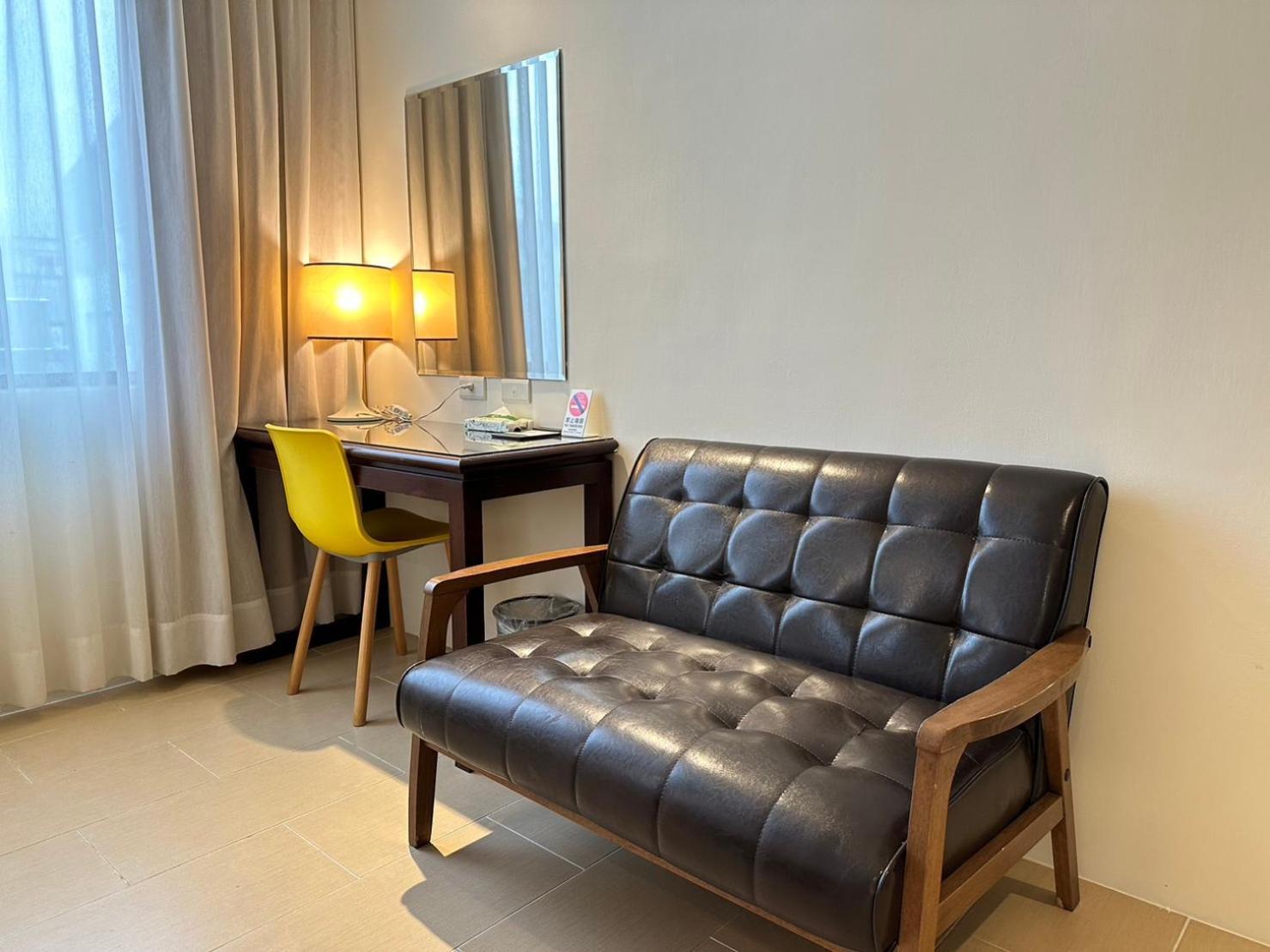 East Town 26 Hotel Хуалиен Сити Екстериор снимка