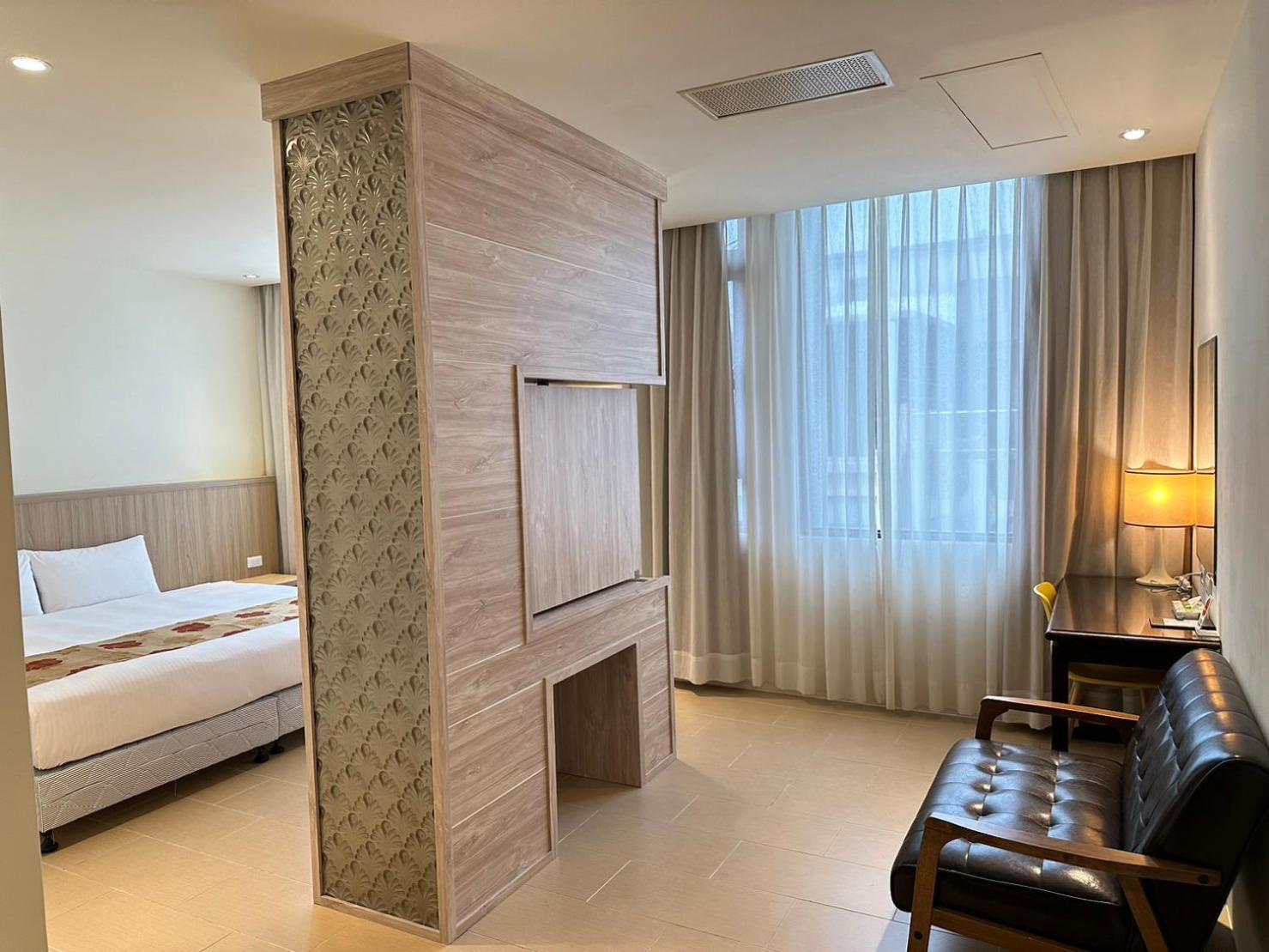 East Town 26 Hotel Хуалиен Сити Екстериор снимка