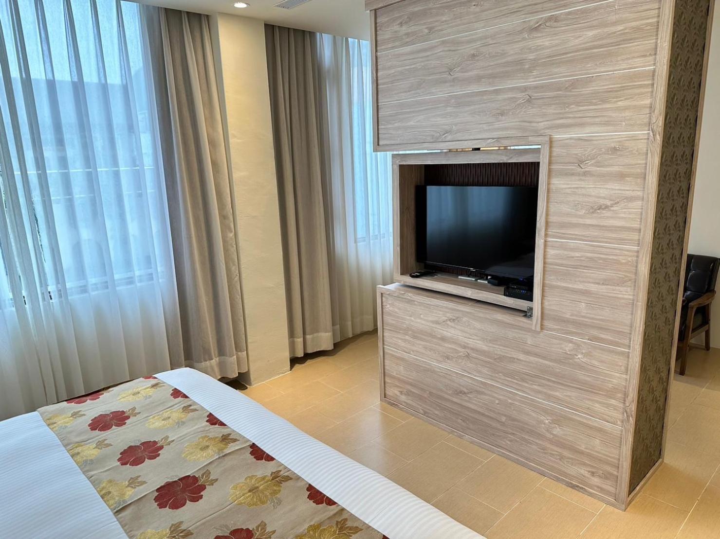 East Town 26 Hotel Хуалиен Сити Екстериор снимка