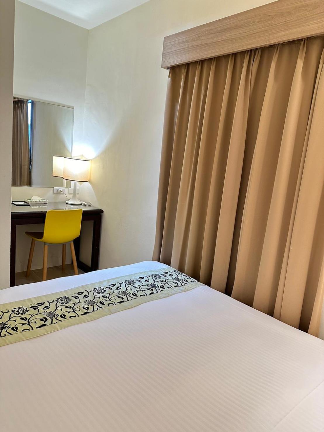 East Town 26 Hotel Хуалиен Сити Екстериор снимка