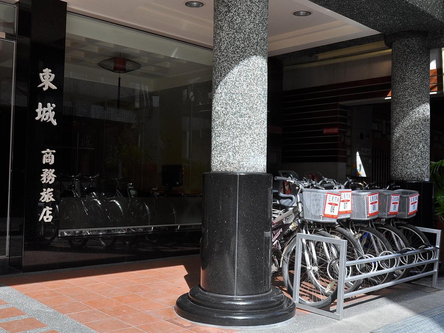 East Town 26 Hotel Хуалиен Сити Екстериор снимка